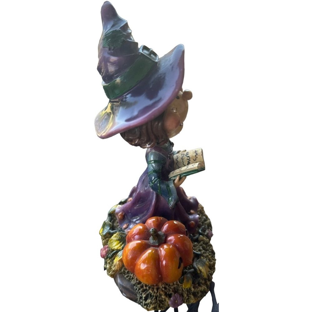 Smiling Witch Bobble Head Ceramic Figurine w/Pumpkin Multicolored 6" Tall - Picture 2 of 10
